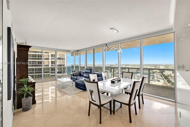 Building Photo - 1830 S Ocean Dr