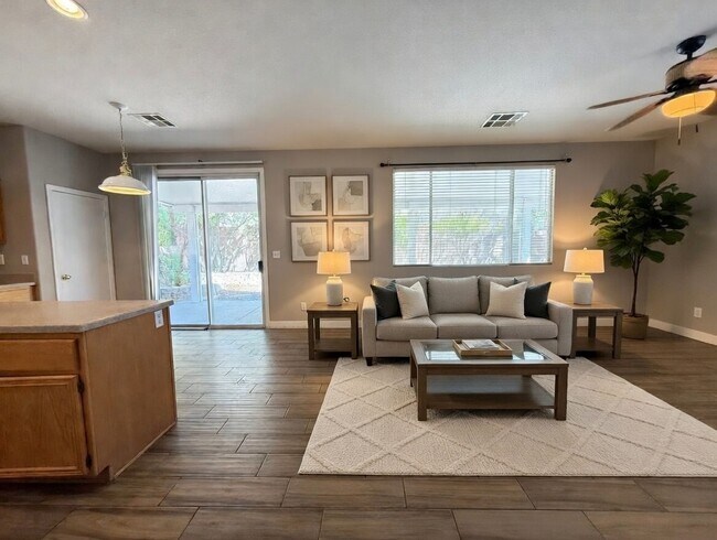 Building Photo - 9536 Sunshade Ct