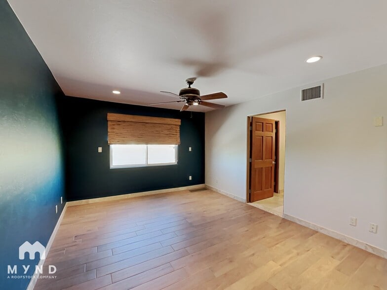 Building Photo - 5727 N PSO Ventoso