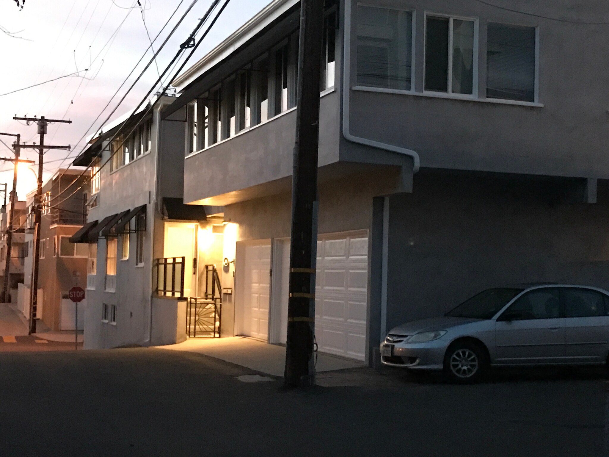 Building Photo - 316 1st St