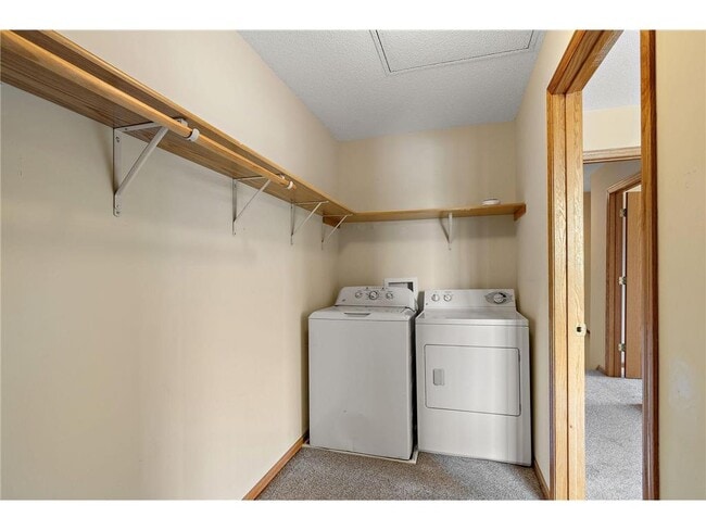 Building Photo - 1613 County Rd D E