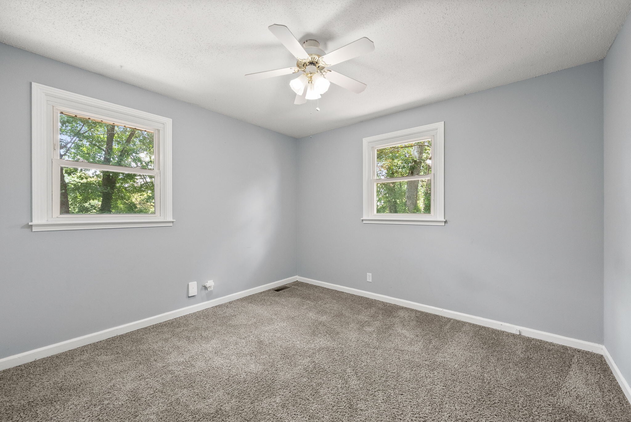 Building Photo - 167 Taft Dr