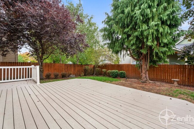 Building Photo - 2903 NE 184th Ave