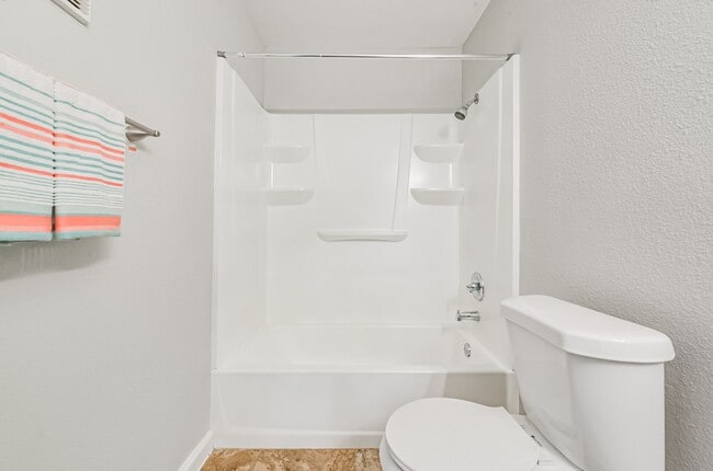 Building Photo - 2 Story 2 BR condo in Westchase Gated Community