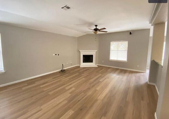 Building Photo - 1413 Haley Gray Dr