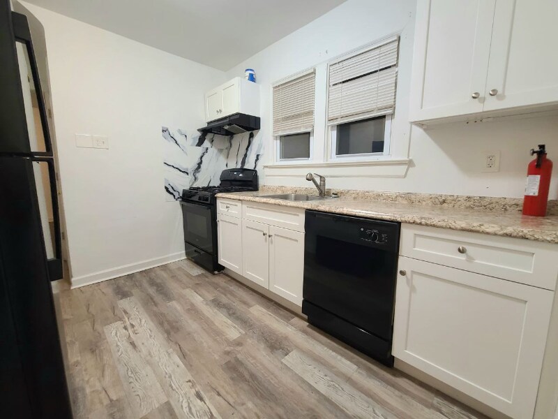 Building Photo - 1021 Harrison Ave