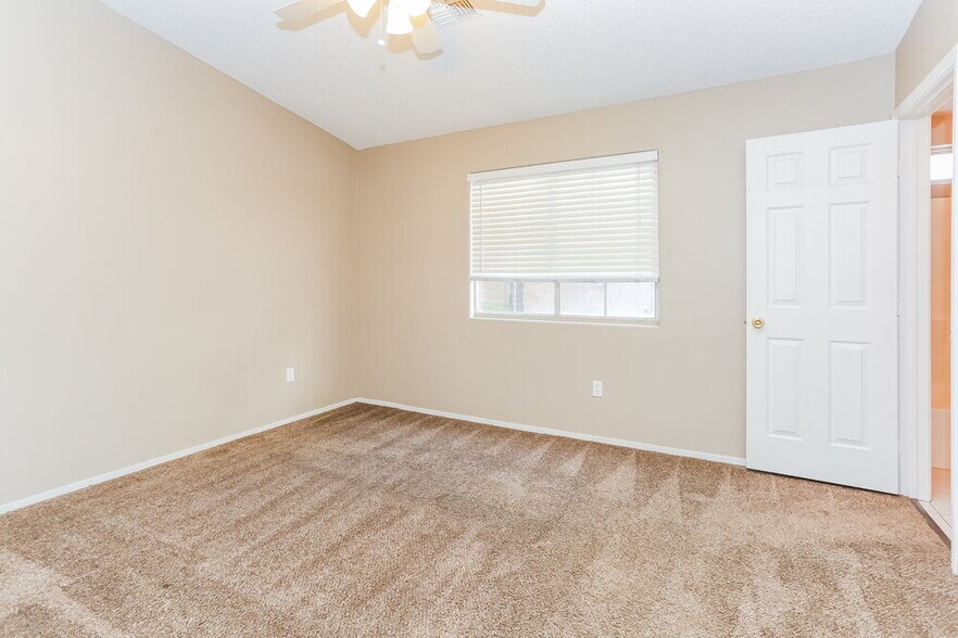 Building Photo - 1811 Panther Pl