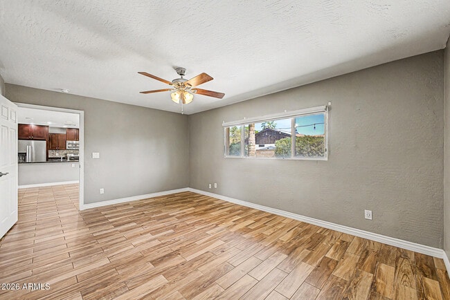 Building Photo - 1340 E Donner Dr