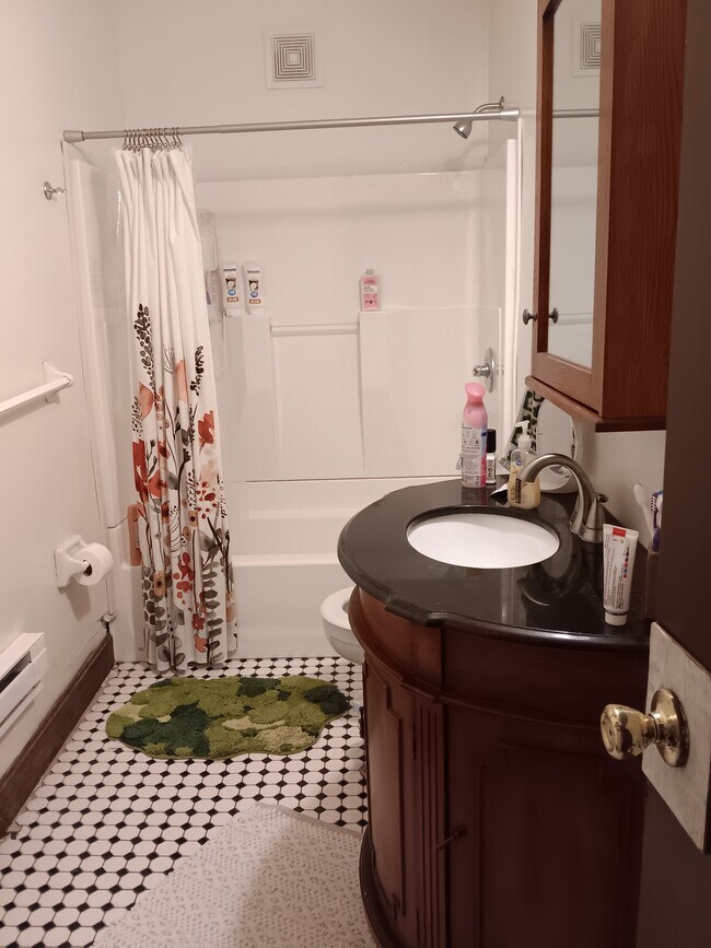 Building Photo - 2148 Auburn Ave