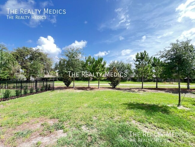 Building Photo - 8053 Penrose Pl