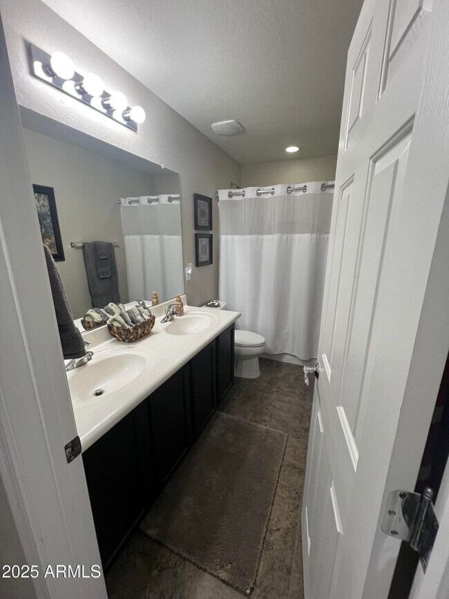 Building Photo - 7935 W Pleasant Oak Ct