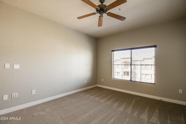 Building Photo - 5450 E Deer Valley Dr