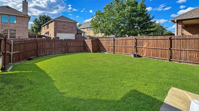 Building Photo - 2126 Hunt Club Trail