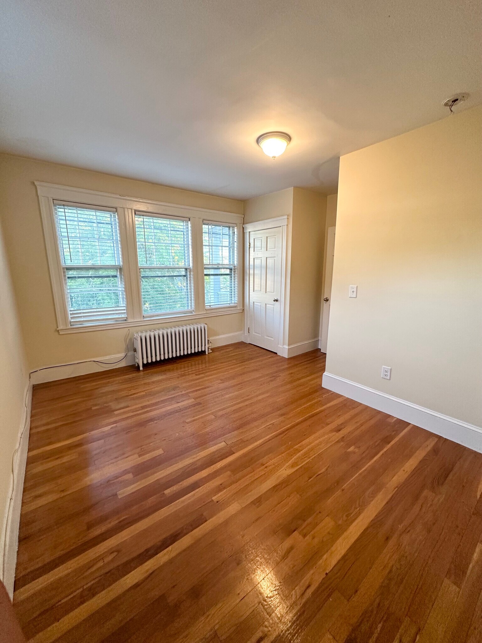 Building Photo - 7 Stedman St