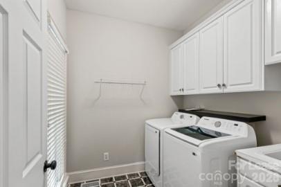 Building Photo - 3833 Denmeade Dr