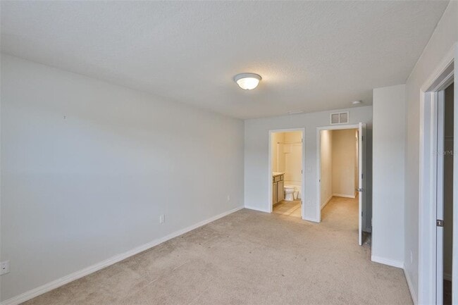 Building Photo - 9160 Hillcroft Dr