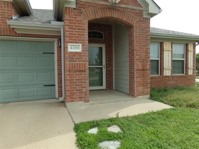 Building Photo - 4201 Jasper Ln