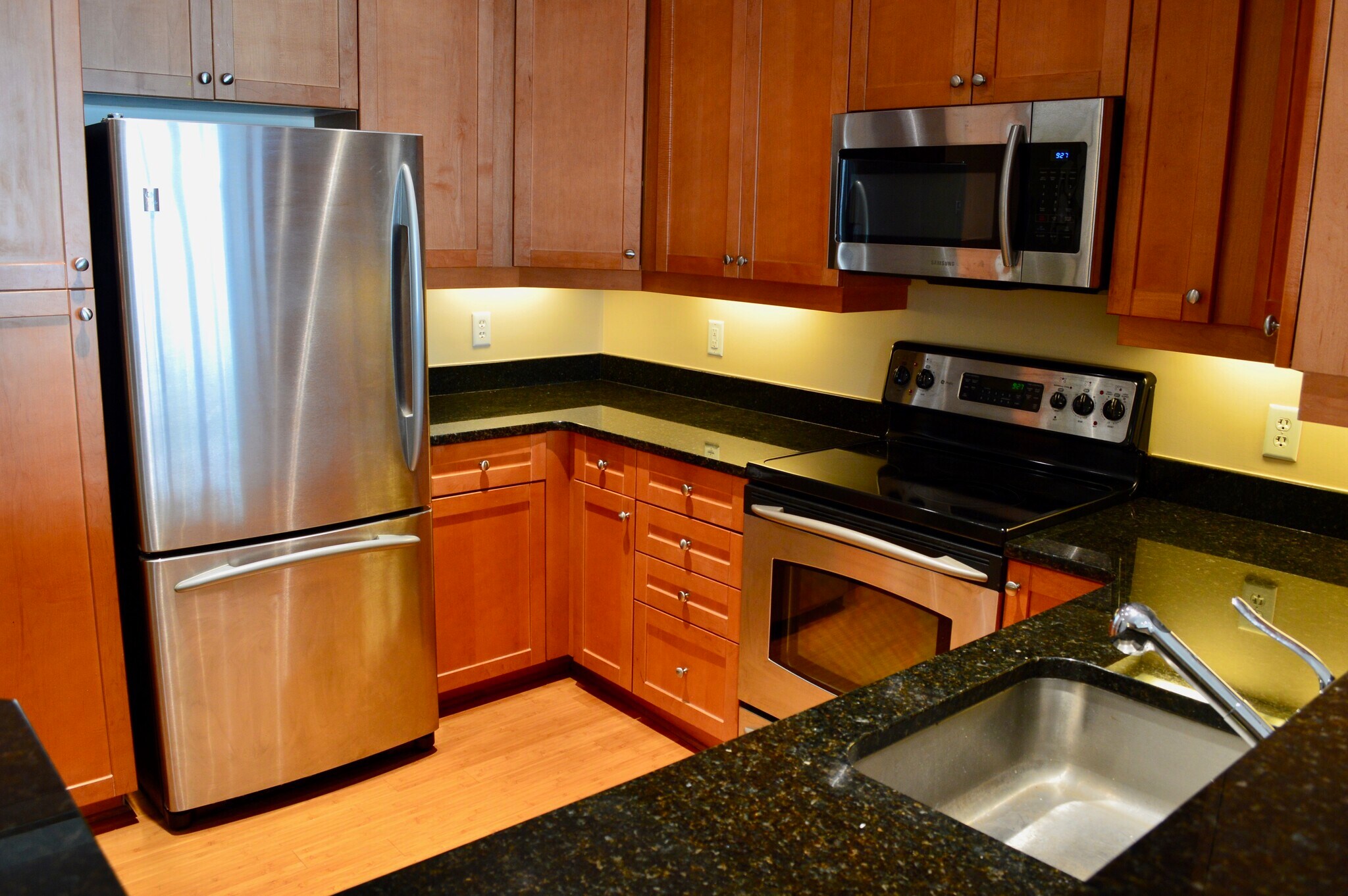 Building Photo - 1111 11th St NW