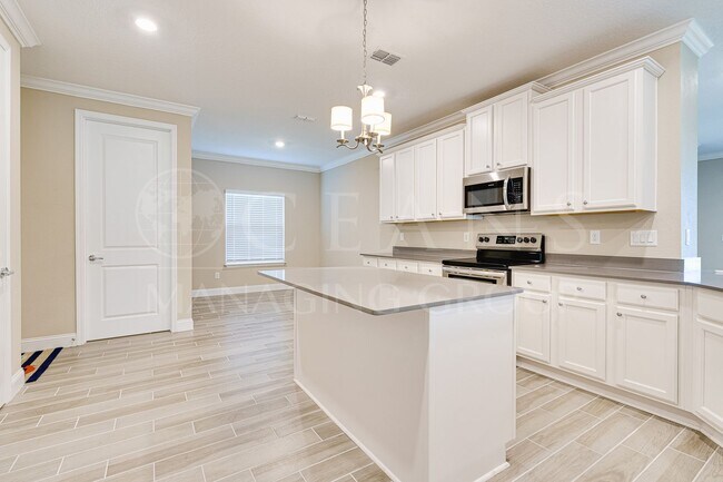 Building Photo - Beautiful 4-Bedroom Ormond Beach Home