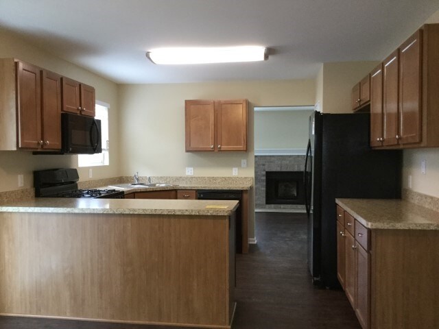 Building Photo - 14130 S Butler Ct