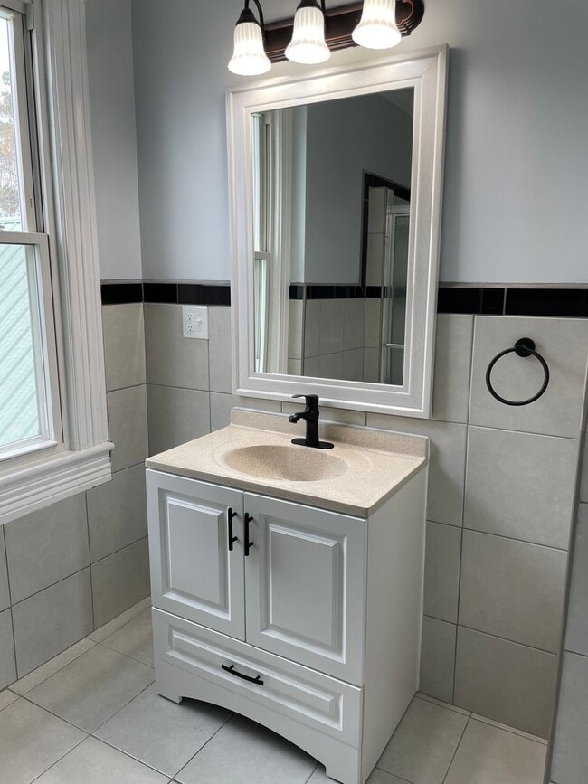 Building Photo - NEWLY RENOVATED 3 BED, 2 BATH STORY HOME IN THOMASVILLE