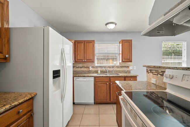 Building Photo - 1631 Quail Run