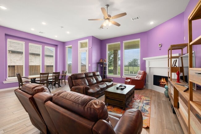 Building Photo - 6722 Waxbill Rd