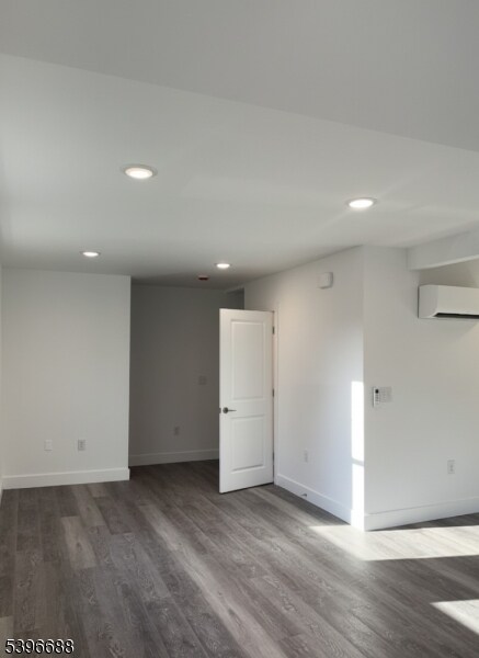 Building Photo - 1790 W 4th St