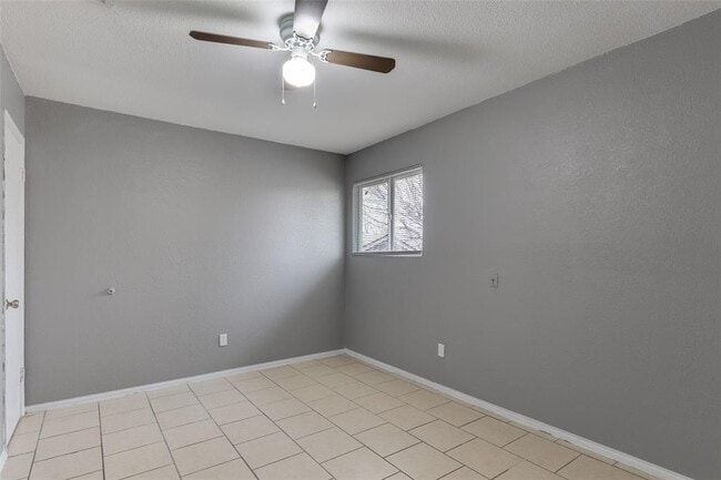 Building Photo - 6605 Deatonhill Dr