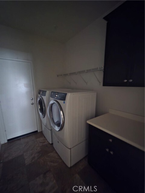 Building Photo - 3253 Quarry Dr