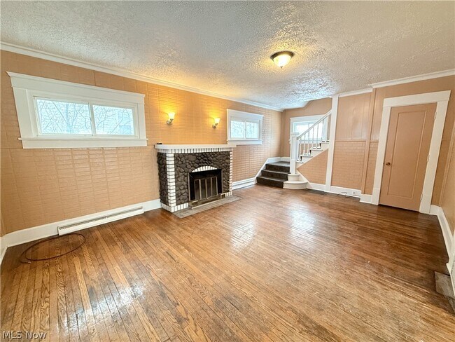 Building Photo - 2140 12th St SW