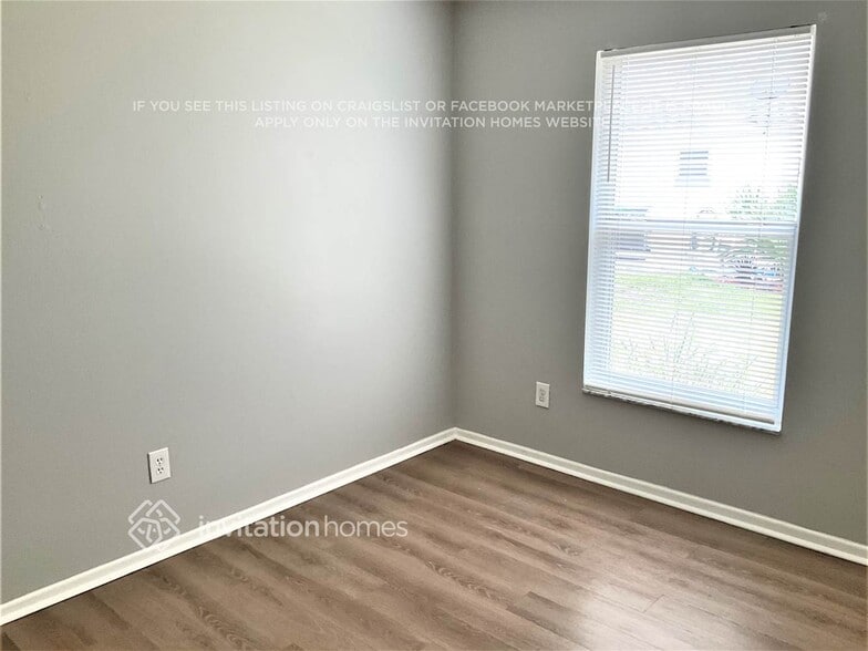 Building Photo - 2900 Talladega Dr