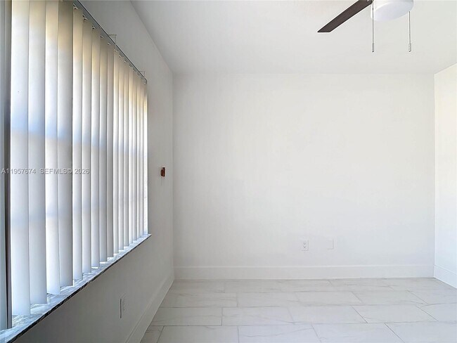 Building Photo - 4487 Pocatella Ave