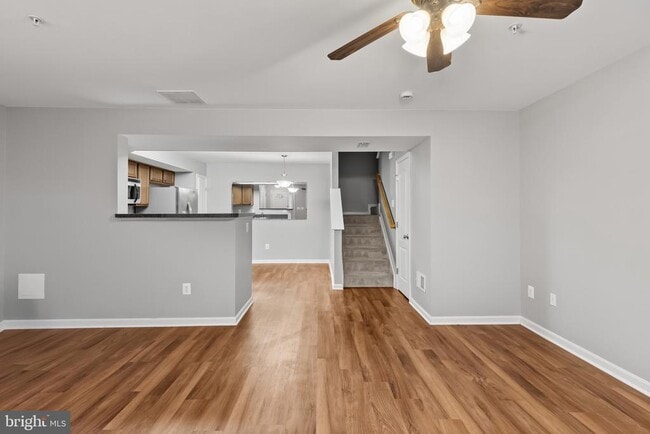 Building Photo - 1900 Lennox Dr