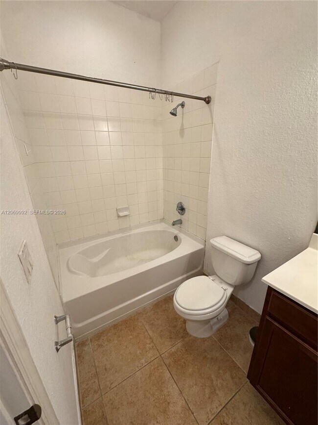Building Photo - 10870 NW 88th Terrace