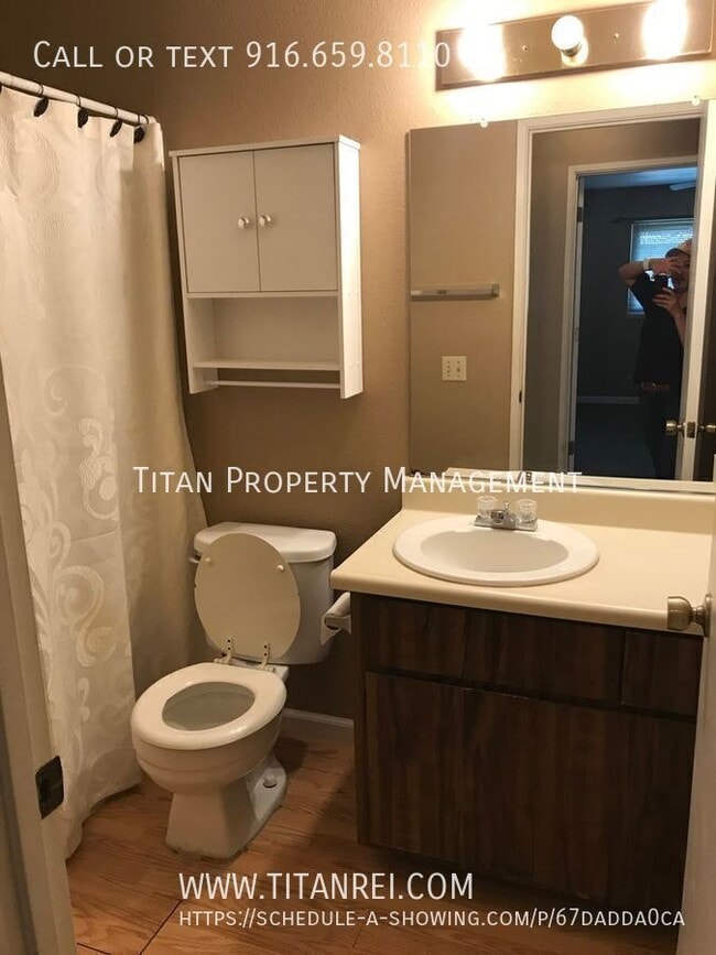 Building Photo - 4043 Tresler Ave