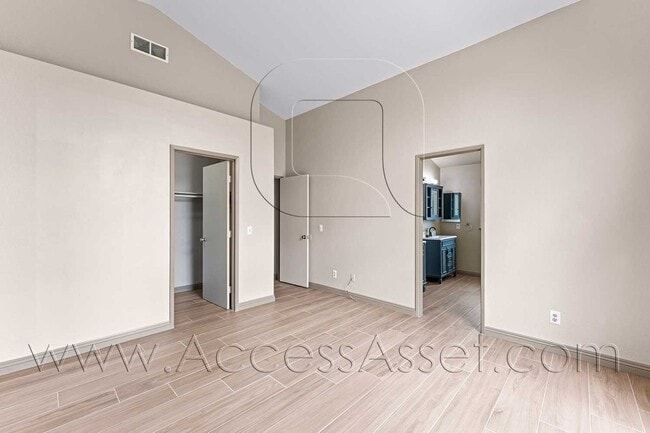 Building Photo - Welcoming 3 Bed / 2 Bath Home in a Peaceful Murrieta Neighborhood