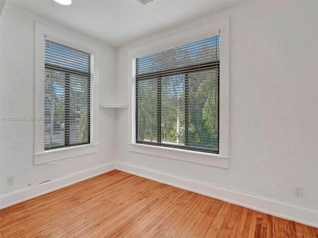 Building Photo - 1656 Polk St