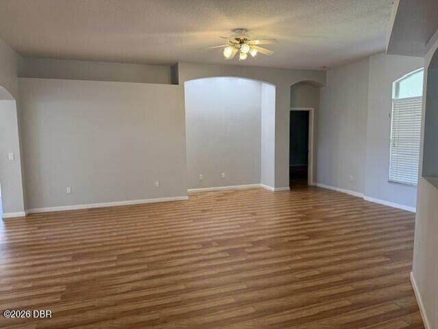 Building Photo - 16 Fernmeadow Ln