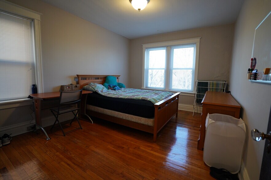 Building Photo - 750 Leland Ave