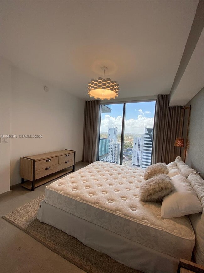 Building Photo - 88 SW 7th St