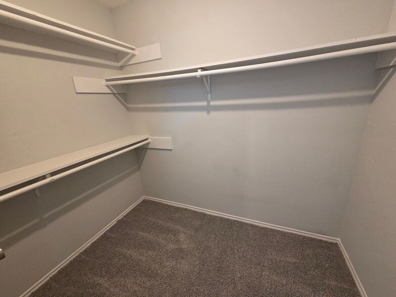 Building Photo - 1454 Plumwood Dr