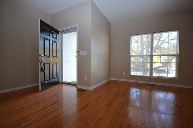 Building Photo - 111 Caley Rd