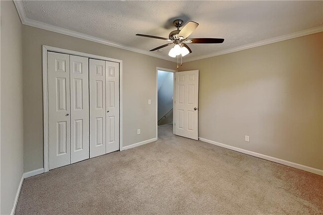 Building Photo - 2090 Moccasin Way