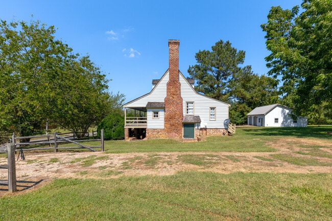 Building Photo - 11826 Colonial Trail W