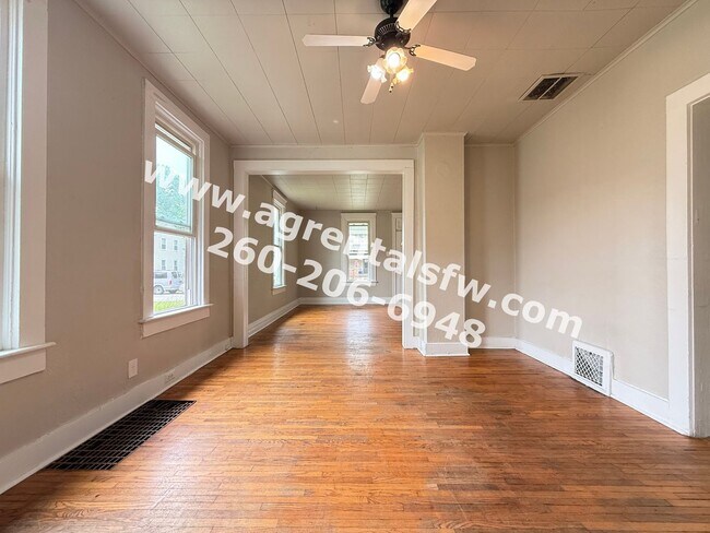 Building Photo - 1724 Hillside Ave