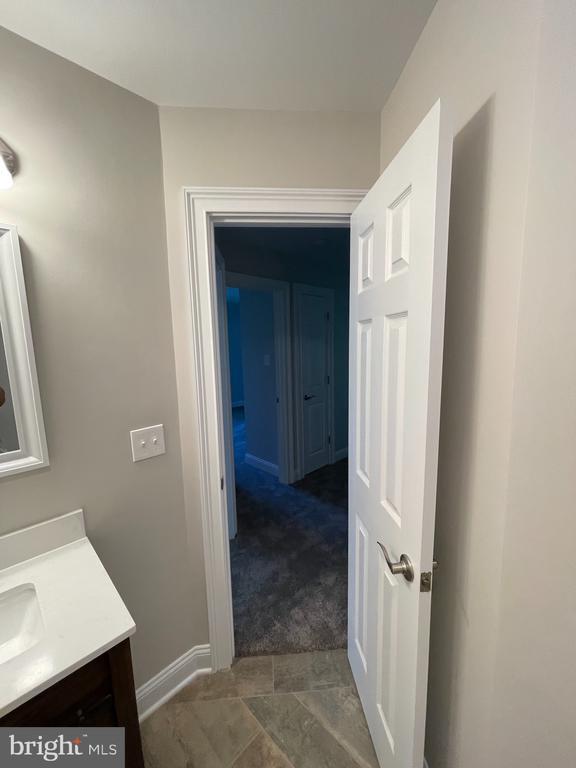 Building Photo - 167 Andover Pl