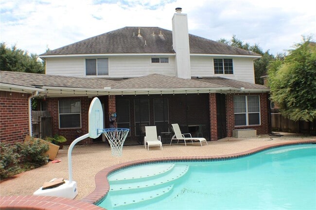 Building Photo - 1718 Heddon Falls Dr