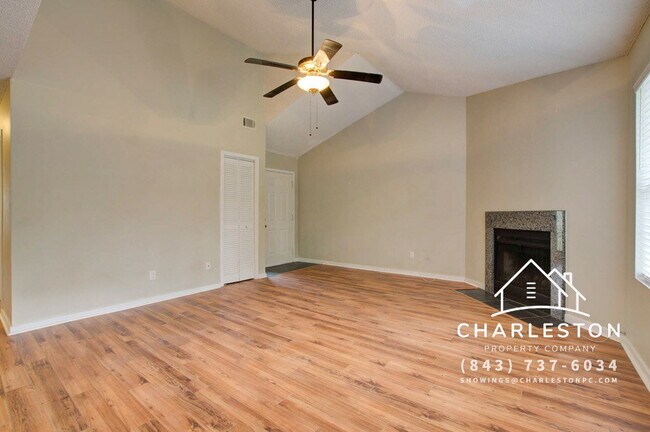 Building Photo - 7945 Timbercreek Ln