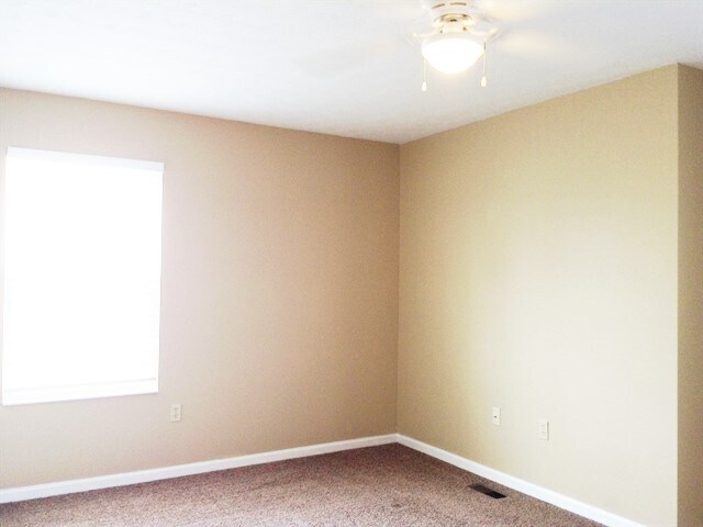 Building Photo - 545 Weeping Willow Ln